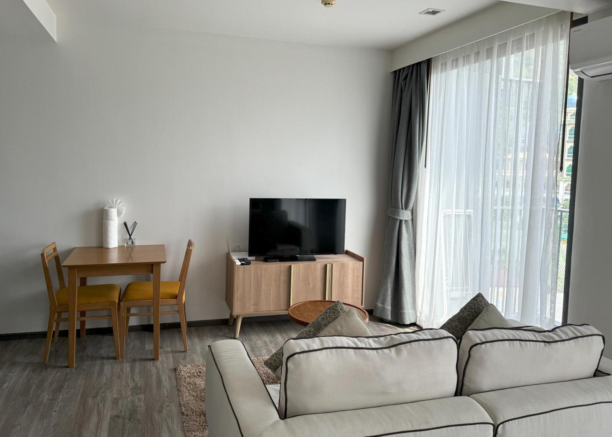 The Deck Condominium By Lofty Patong Quarto foto